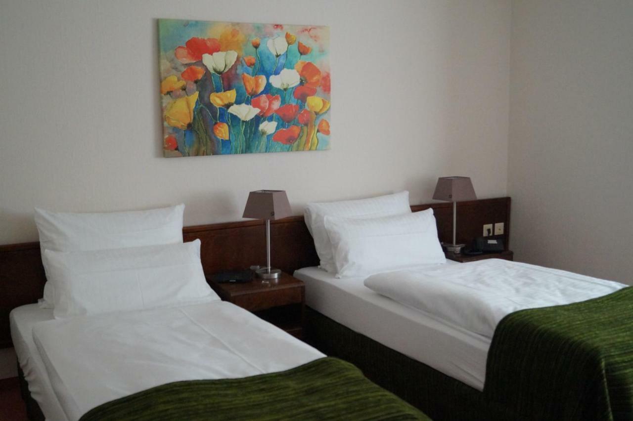 Hotel Forsthaus St. Hubertus Gross Gronau Екстер'єр фото