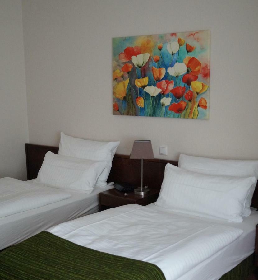Hotel Forsthaus St. Hubertus Gross Gronau Екстер'єр фото