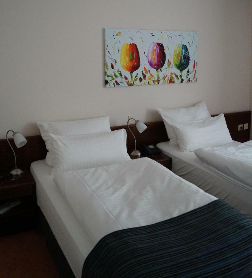 Hotel Forsthaus St. Hubertus Gross Gronau Екстер'єр фото